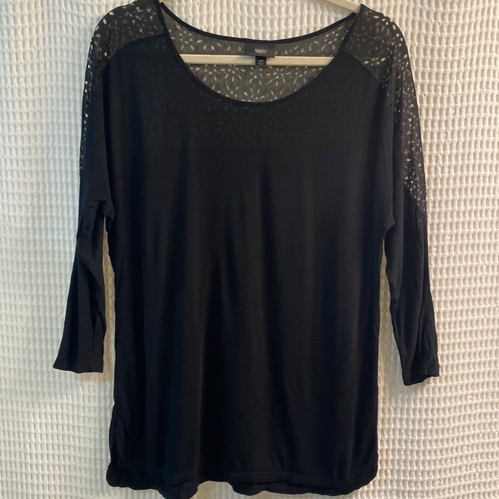 2/$15 Beautiful Black Cut Out 3/4 Sleeve Top - Size Large